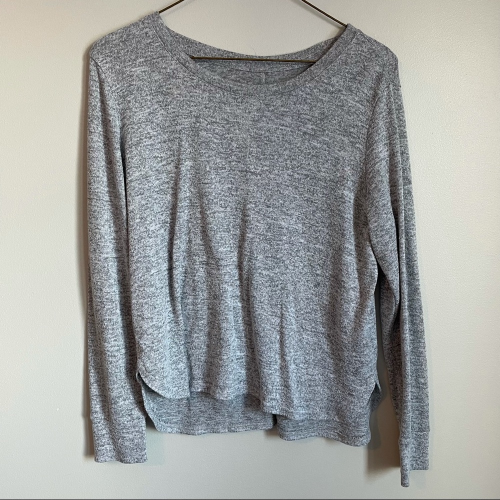 Xhilaration Gray Loose Comfy Long Sleeve Top